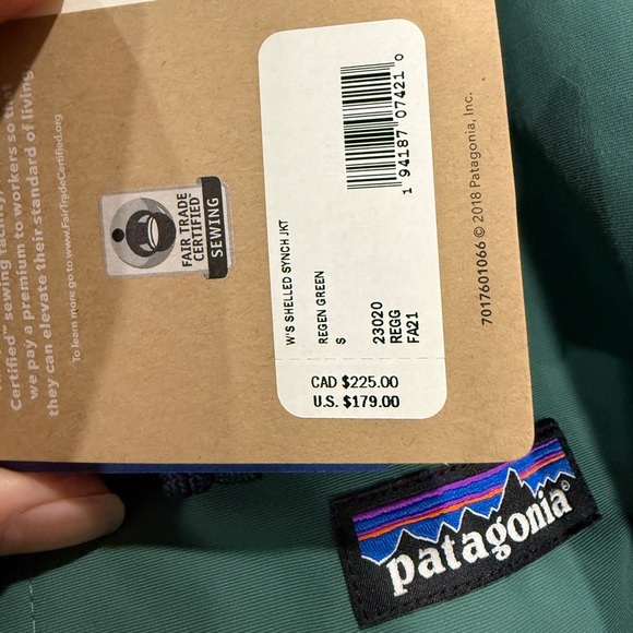 Patagonia Green Jacket - Picture 7 of 7